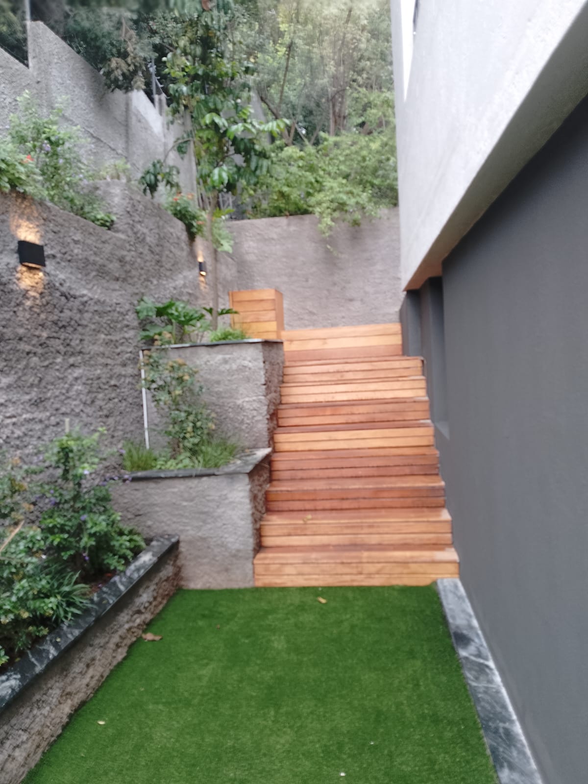 Luxury 4-Unit Residential Development – 39 Upper Albert